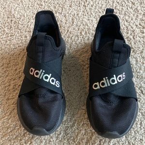 Adidas Puremotion adapt shoes in black size 8 like new